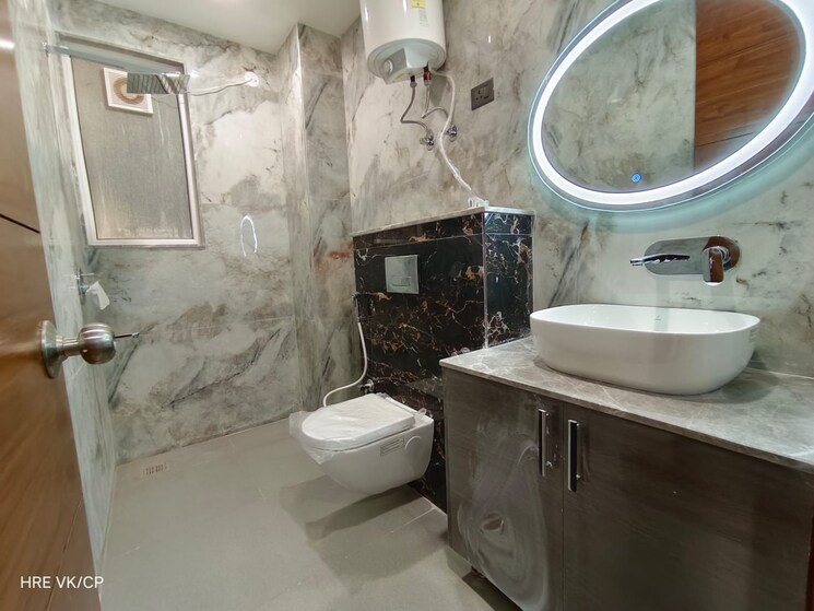 Bathroom, shanti kunj 4 Bedroom 1800 Sq.Ft. Builder Floor In Shanti Kunj Delhi 9132064