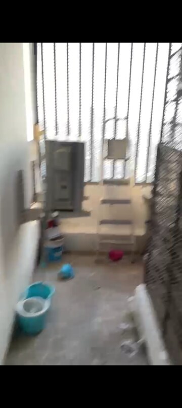 Bathroom in 2.5 BHK Apartment at Oberoi Realty Splendor, Andheri East – for Rent