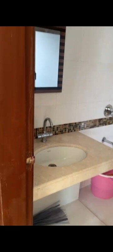 Bathroom in 2.5 BHK Apartment at Oberoi Realty Splendor, Andheri East – for Rent