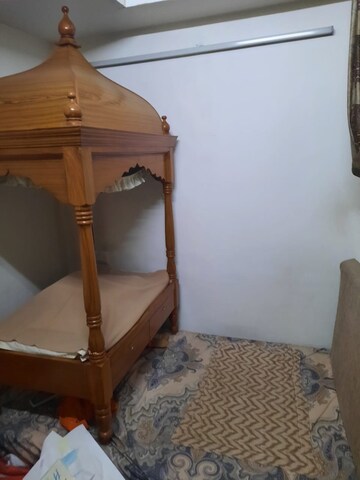 Room in 3 BHK Apartment at Sector 20 – for Sale