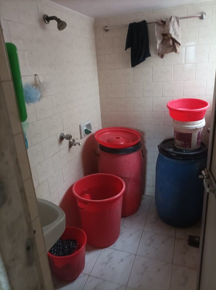 Bathroom, new-evershine-gardens 1 Bedroom 530 Sq.Ft. Apartment In Vasai West Palghar 9132080