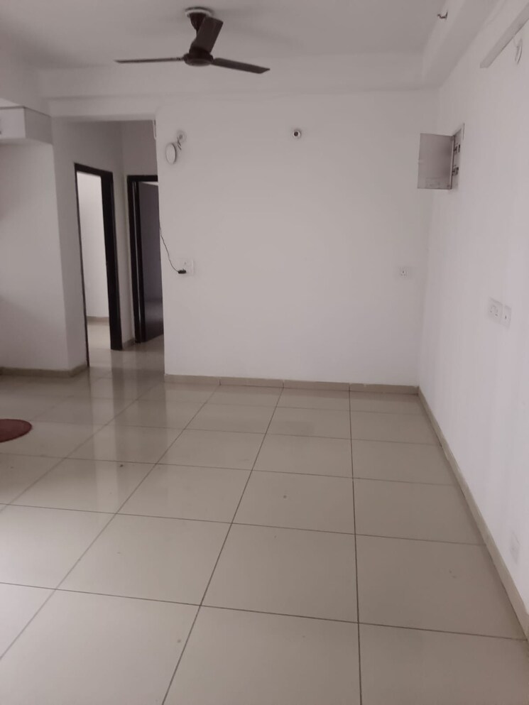 Room, gulshan-bellina 2.5 Bedroom 1105 Sq.Ft. Apartment In Sector 16 Greater Noida Greater Noida 9132083