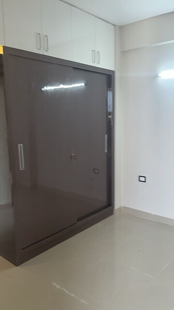 Room in 3 BHK Apartment at ROF Alante, Sector 108 – for Rent