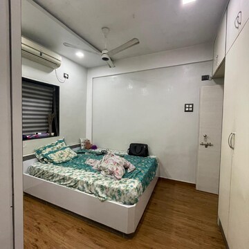 Bedroom in 2 BHK Apartment at Goregaon East – for Rent