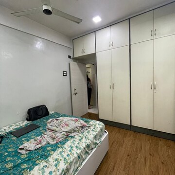 Bedroom in 2 BHK Apartment at Goregaon East – for Rent