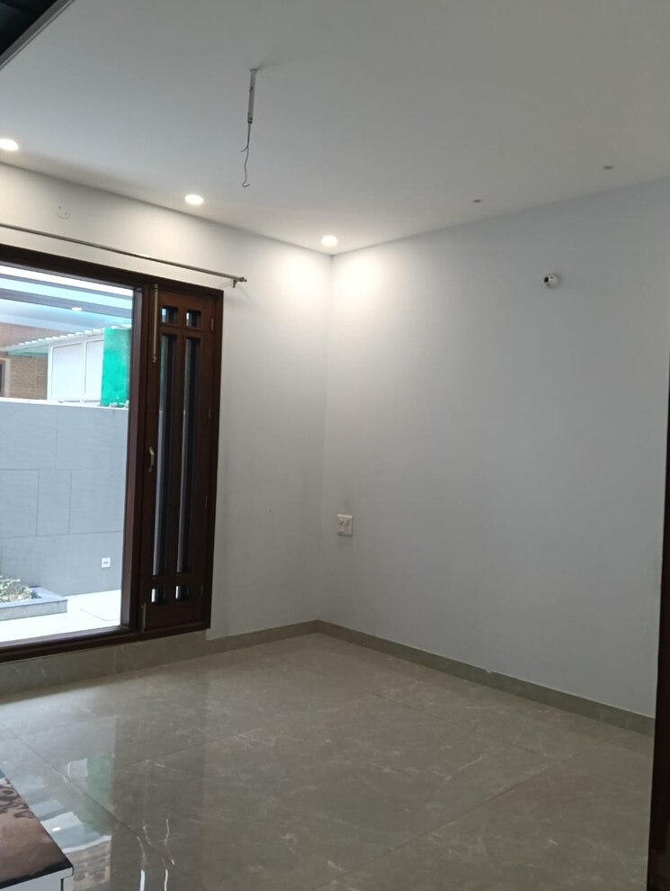Room, sector 26 4 Bedroom 1800 Sq.Ft. Independent House In Sector 26 Panchkula 9132098