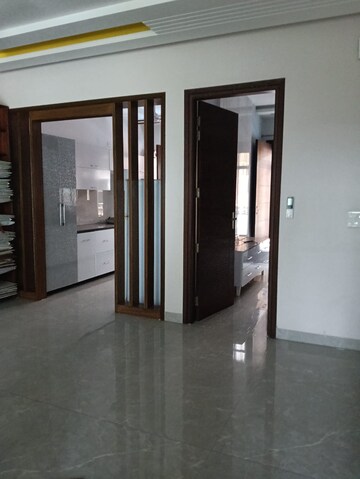 Room in 4 BHK Independent House at Sector 26 – for Sale