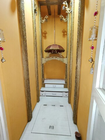 Building Lobby in 3 BHK Apartment at Yogi Park CHS Koregaon, Koregaon – for Rent