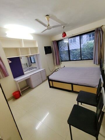 Master Bedroom in 3 BHK Apartment at Yogi Park CHS Koregaon, Koregaon – for Rent