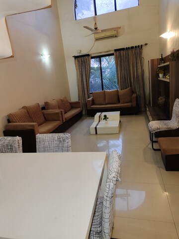 Living Room in 3 BHK Apartment at Yogi Park CHS Koregaon, Koregaon – for Rent