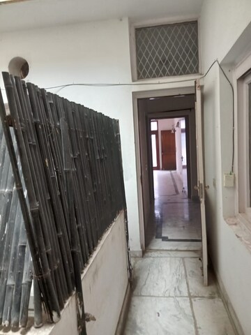 Building Lobby in 3 BHK Apartment at Sai Kutir Sector 49, Sector 49 – for Rent