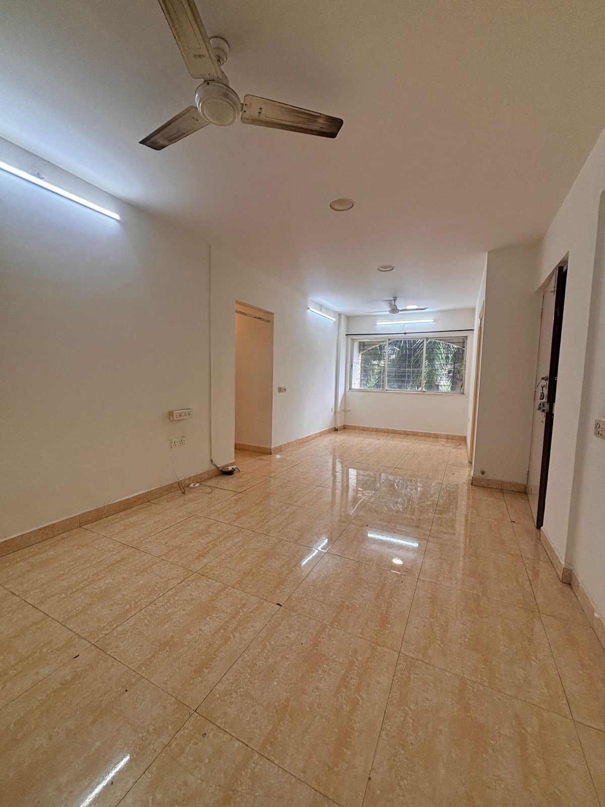 2 BHK 870 Sq.Ft. Apartment in Nahar Regency Park CHS