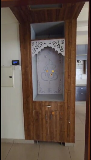 Furnished Amenities in 3 BHK Apartment at Landcraft Golf Links, Pandav Nagar – for Sale