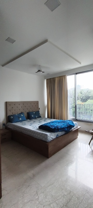 Bedroom in 3 BHK Apartment at Oberoi Realty Exquisite, Goregaon East – for Rent
