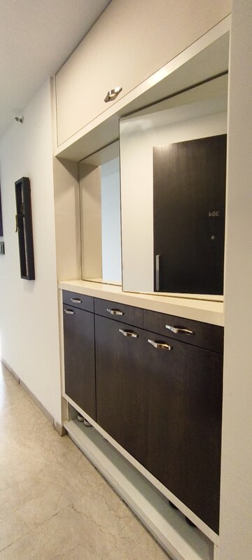 Furnished Amenities in 3 BHK Apartment at Oberoi Realty Exquisite, Goregaon East – for Rent