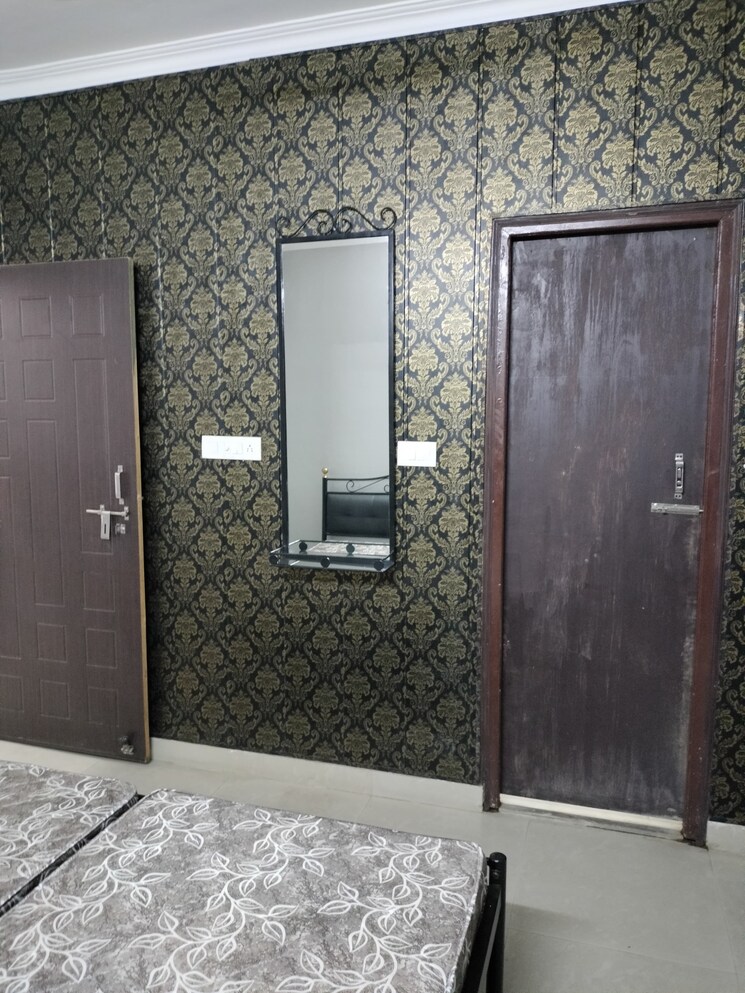Room, shri-balaji-bcc-tower 2 Bedroom 1300 Sq.Ft. Apartment In Sultanpur Road Lucknow 9132282