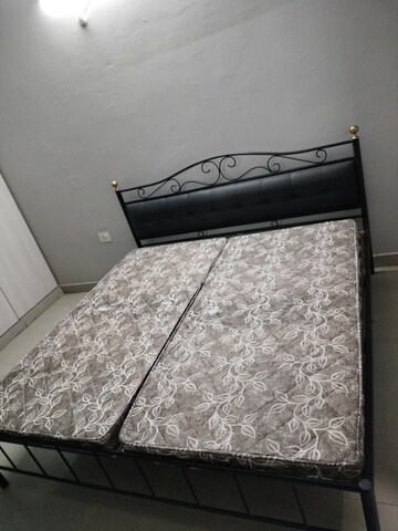Furnished Amenities in 2 BHK Apartment at Shri Balaji BCC Tower, Sultanpur Road – for Rent