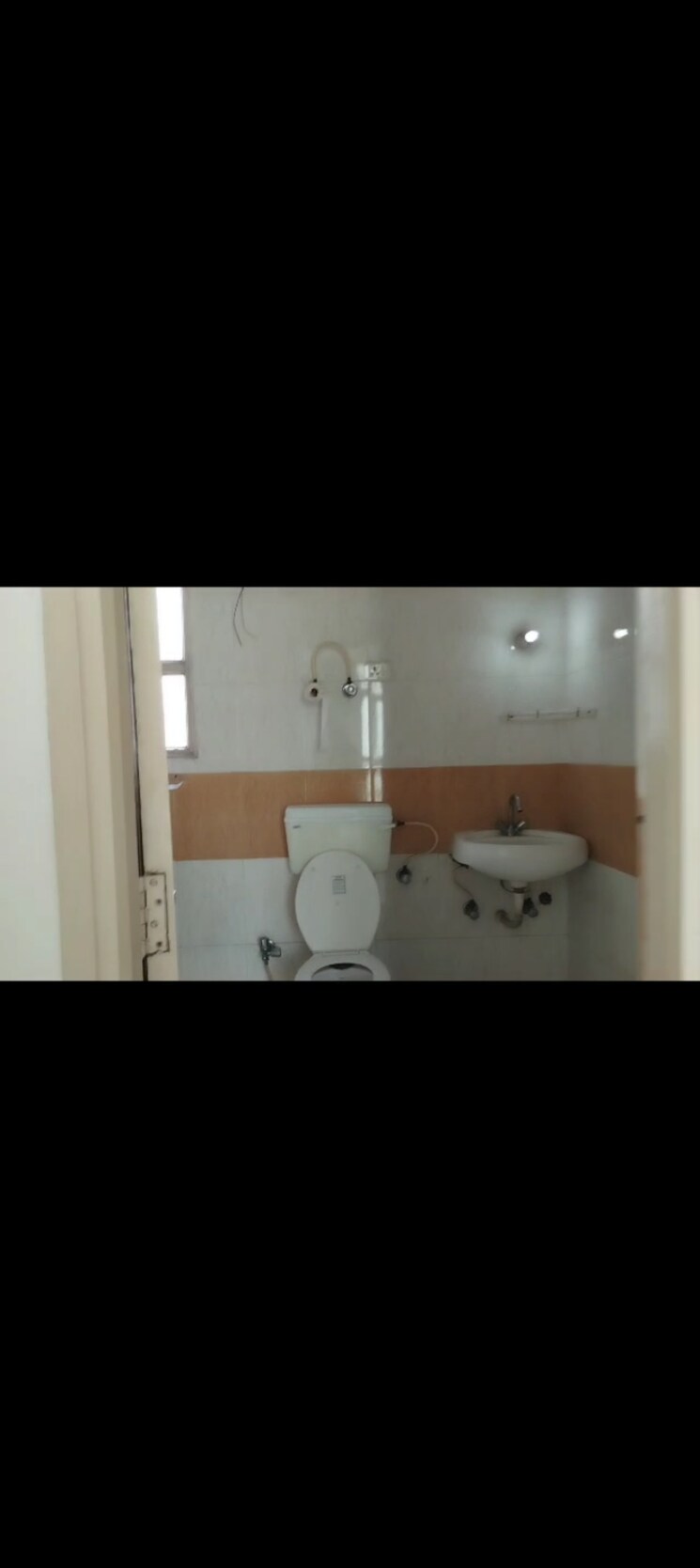 Bathroom, nitishree-aura-chimera 3 Bedroom 1425 Sq.Ft. Apartment In Raj Nagar Extension Ghaziabad 9132311