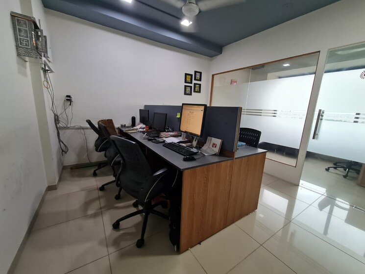 Team Area, vastrapur Commercial Office Space 600 Sq.Ft. In Vastrapur Ahmedabad 9132305