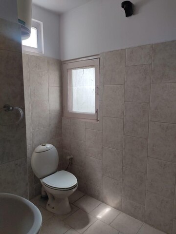Bathroom in 3 BHK Apartment at IThums 62, Sector 62 – for Rent