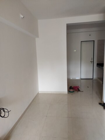 Room in 2 BHK Apartment at Windsor County, Ambegaon Budruk – for Rent
