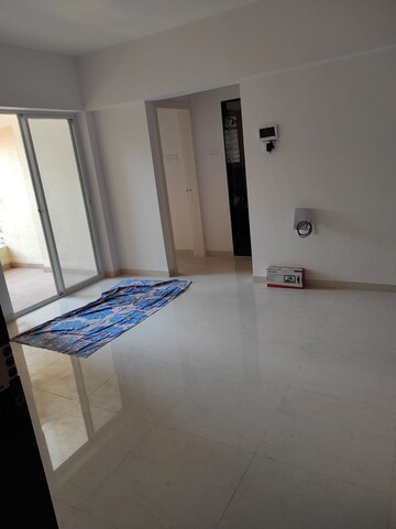 Room in 2 BHK Apartment at Windsor County, Ambegaon Budruk – for Rent