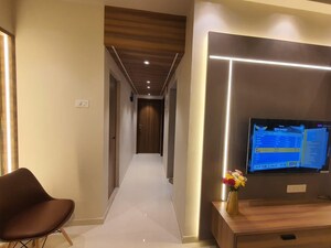 Furnished Amenities in 2 BHK Apartment at Mulund East – for Sale