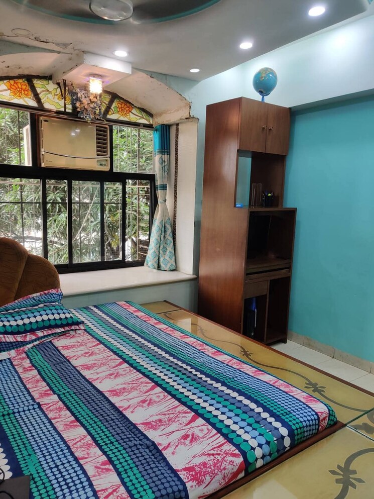 Bedroom, kandivali east Pg For Boys In Kandivali East 9132320