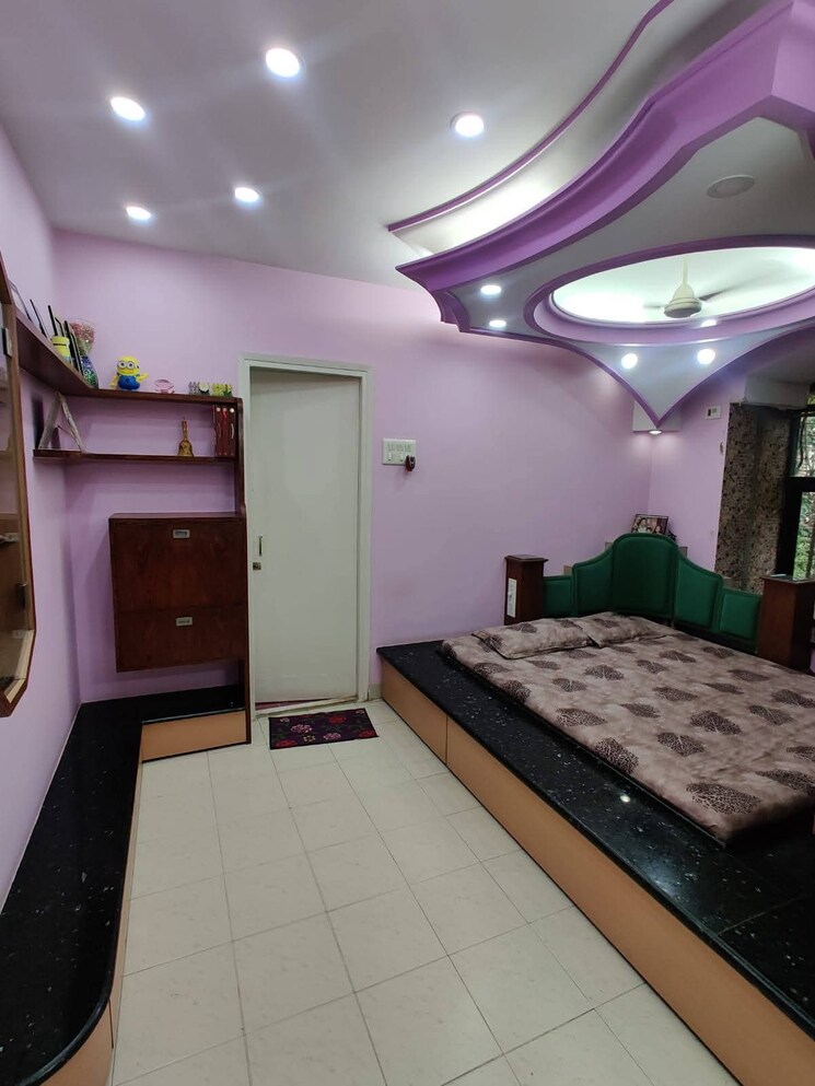 Bedroom, kandivali east Pg For Boys In Kandivali East 9132320