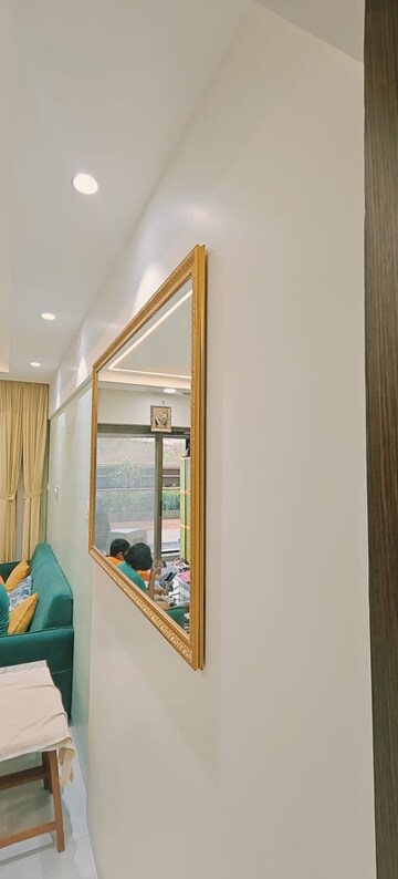 Furnished Amenities in 2 BHK Apartment at Oxy Beaumonde, Viman Nagar – for Rent