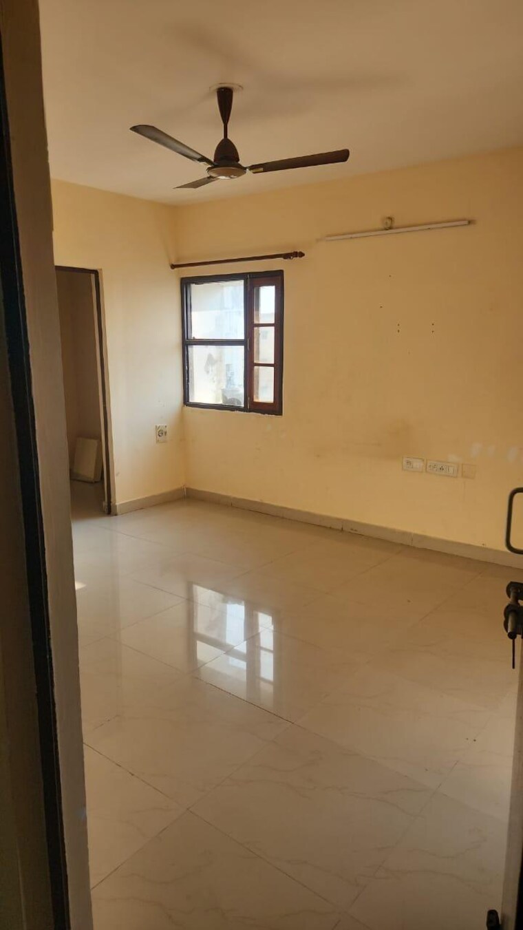 Room, ganga-apartments-gomti-nagar 2 Bedroom 1300 Sq.Ft. Apartment In Gomti Nagar Lucknow 9132338