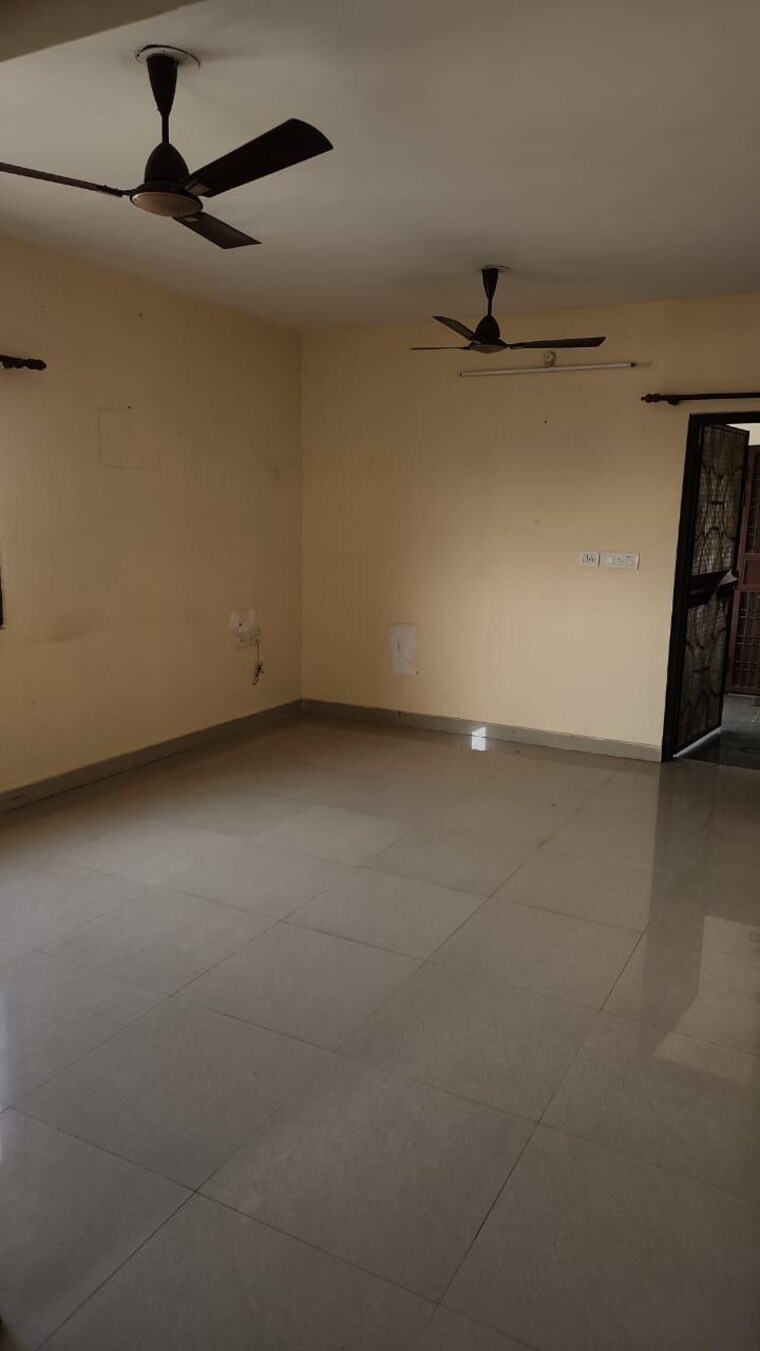 Room, ganga-apartments-gomti-nagar 2 Bedroom 1300 Sq.Ft. Apartment In Gomti Nagar Lucknow 9132338