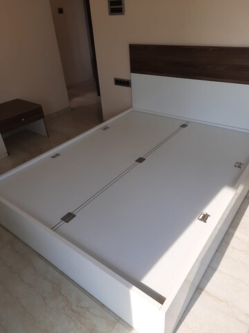 Furnished Amenities in 4 BHK Apartment at Neumec Crescent Aria, Tardeo – for Sale