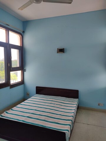 Room in 3 BHK Apartment at AVS Orchard, Sector 77 – for Rent