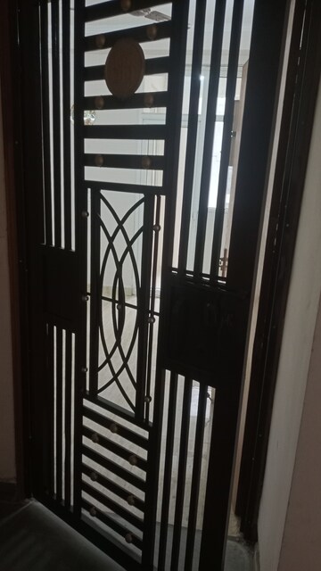 2 BHK Apartment For Rent in Amrapali Golf Homes, Sector 4 Greater Noida