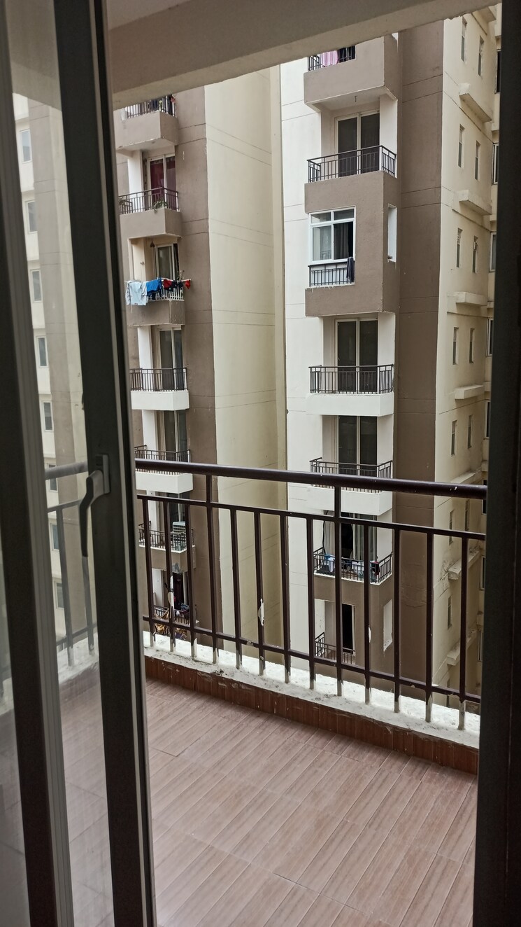 Balcony, amrapali-golf-homes 2 Bedroom 835 Sq.Ft. Apartment In Sector 4 Greater Noida Greater Noida 9132370
