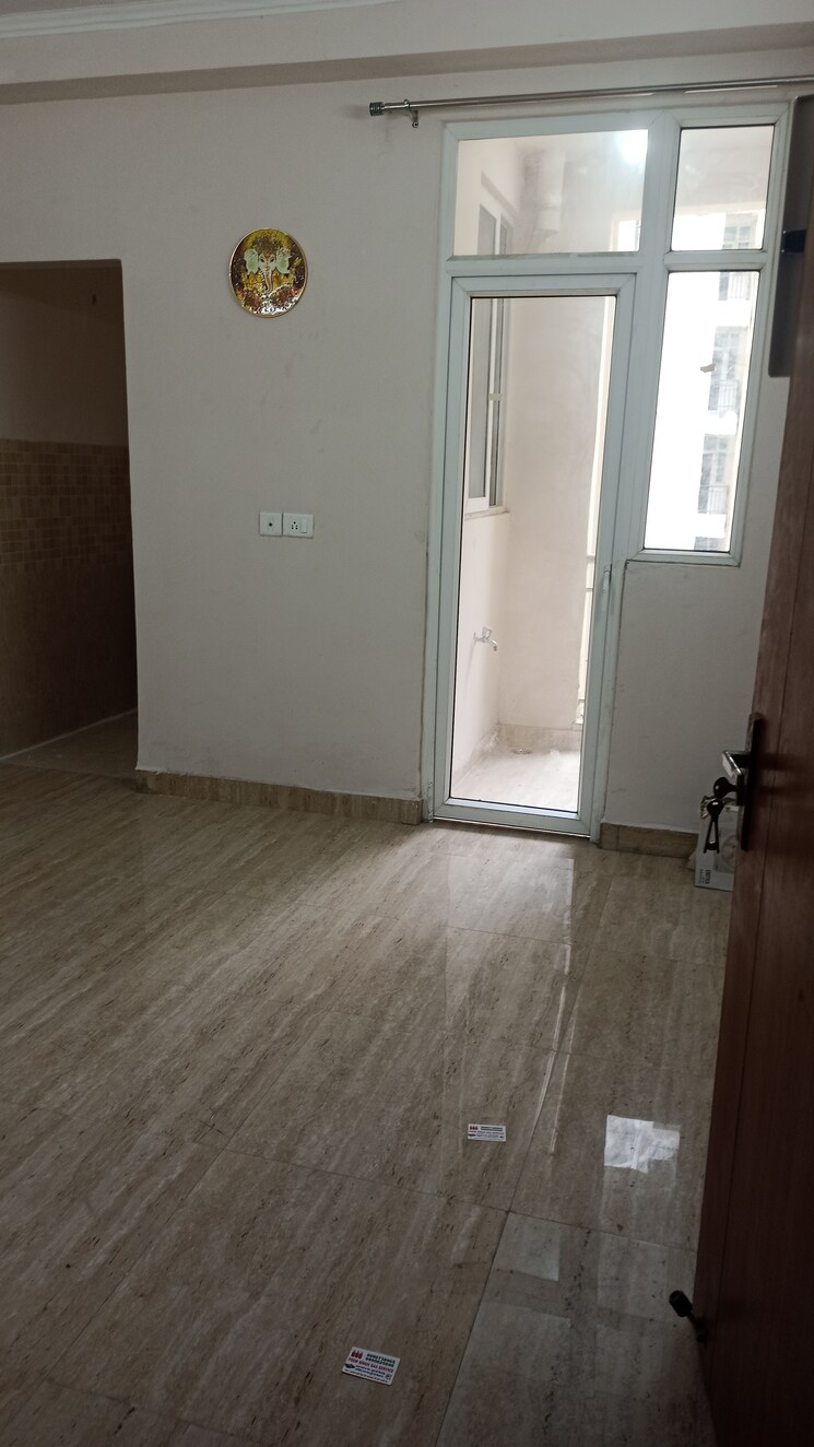 Room, amrapali-golf-homes 2 Bedroom 835 Sq.Ft. Apartment In Sector 4 Greater Noida Greater Noida 9132370