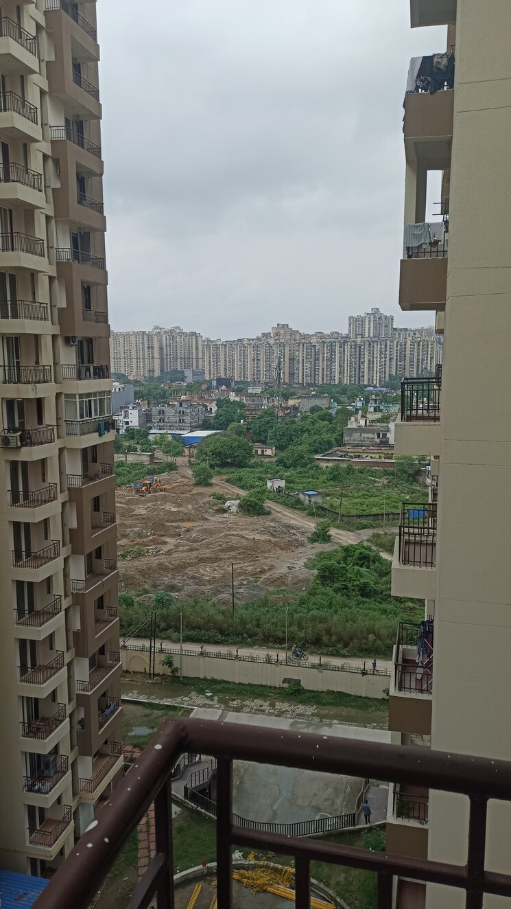 Exterior View, amrapali-golf-homes 2 Bedroom 835 Sq.Ft. Apartment In Sector 4 Greater Noida Greater Noida 9132370