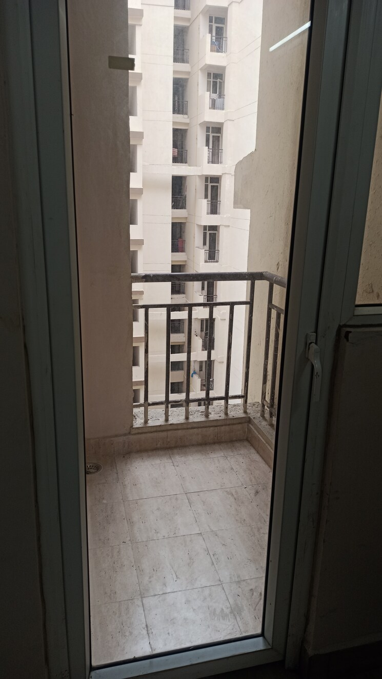Balcony, amrapali-golf-homes 2 Bedroom 835 Sq.Ft. Apartment In Sector 4 Greater Noida Greater Noida 9132370