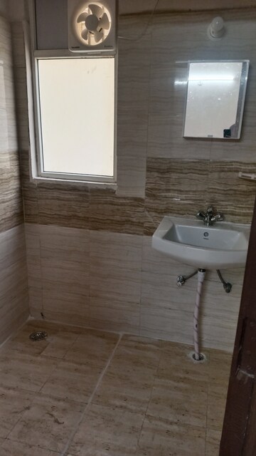 Bathroom in 2 BHK Apartment at Amrapali Golf Homes, Sector 4 Greater Noida – for Rent