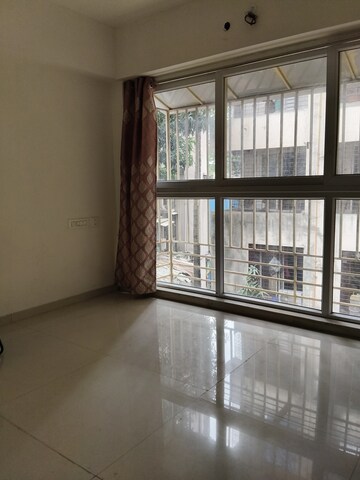 Room in 1.5 BHK Apartment at Vishal CHS Pant Nagar, Pant Nagar – for Rent