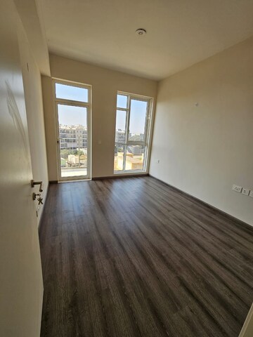 Room in 2 BHK Apartment at Ireo The Corridors, Sector 67a – for Sale