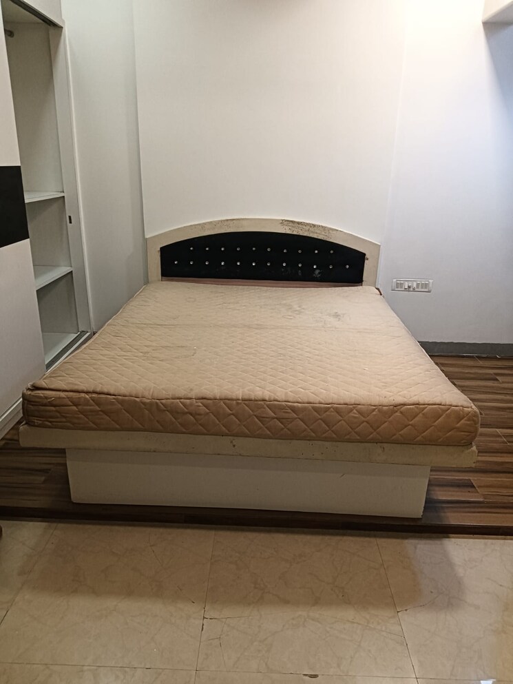 Bedroom, sagar-mahal 4 Bedroom 2000 Sq.Ft. Apartment In Walkeshwar Mumbai 9132410