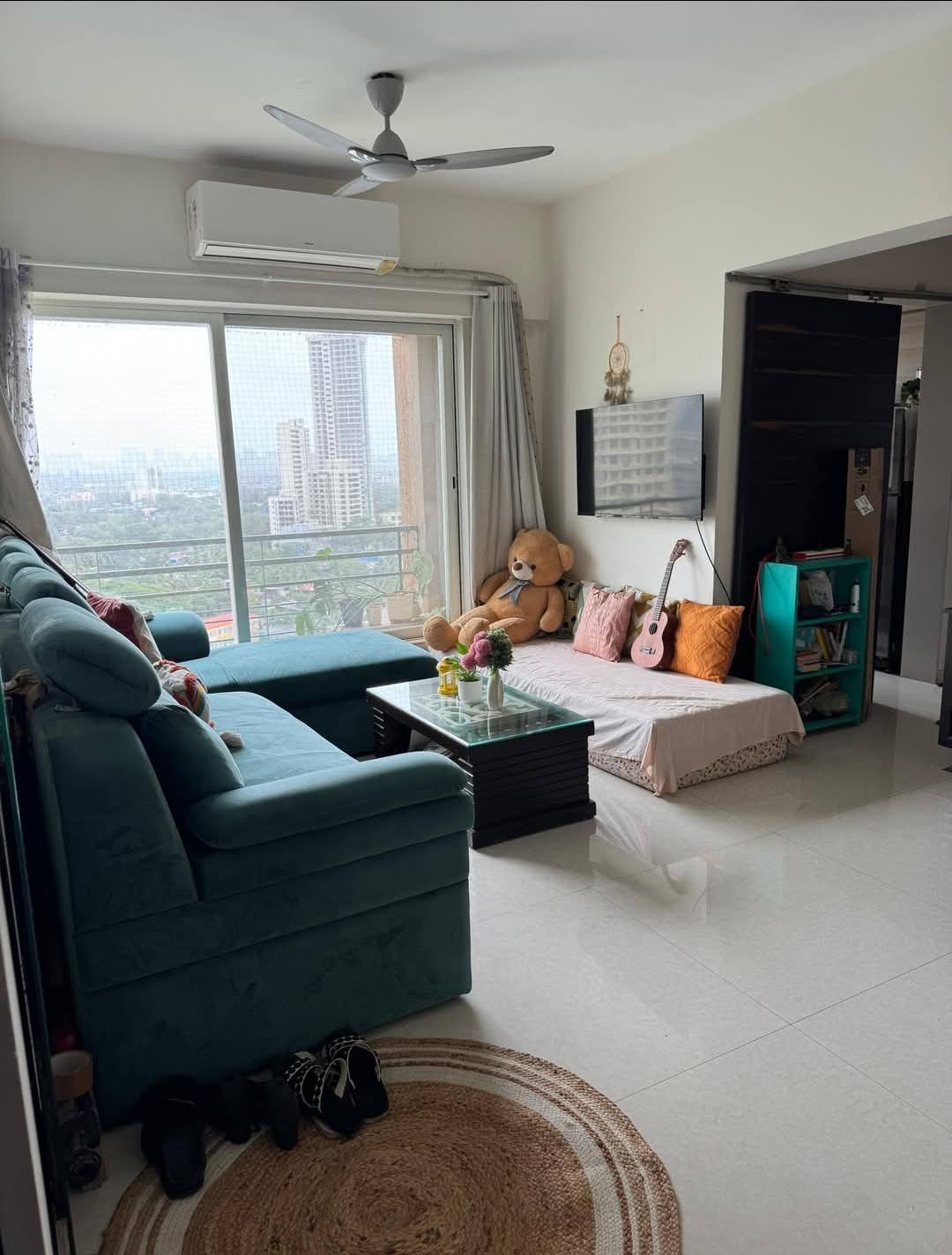 1 BHK Apartment For Rent in Gurukrupa Marina Enclave