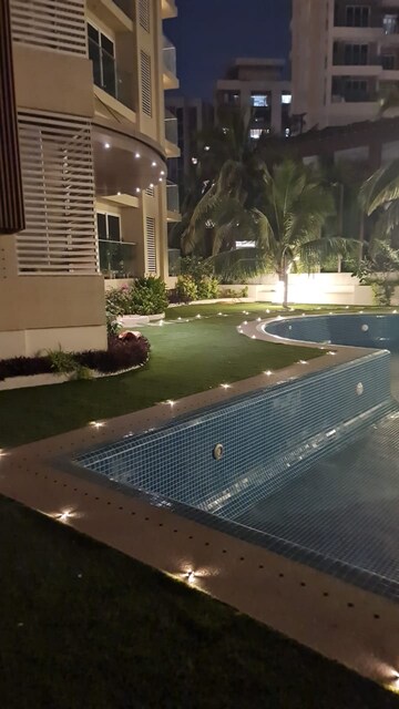 Swimming Pool in 2 BHK Apartment at Andheri West – for Rent