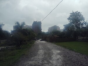  Plot – Garden View at Knowledge Park 3 Greater Noida - for Sale