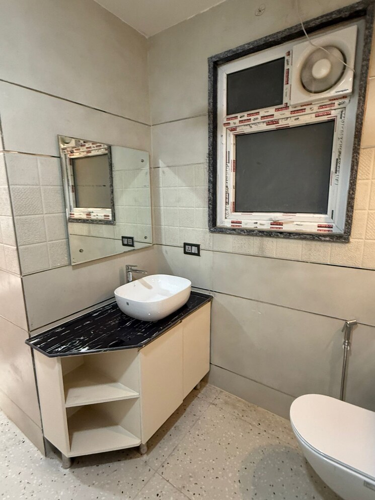 Attached Bathroom, sector 19 dwarka 4 Bedroom 2150 Sq.Ft. Builder Floor In Sector 19 Dwarka Delhi 9132472