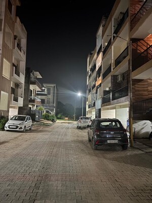 Parking in 2 BHK Apartment at Highland Park Chandigarh, Bhabat – for Sale