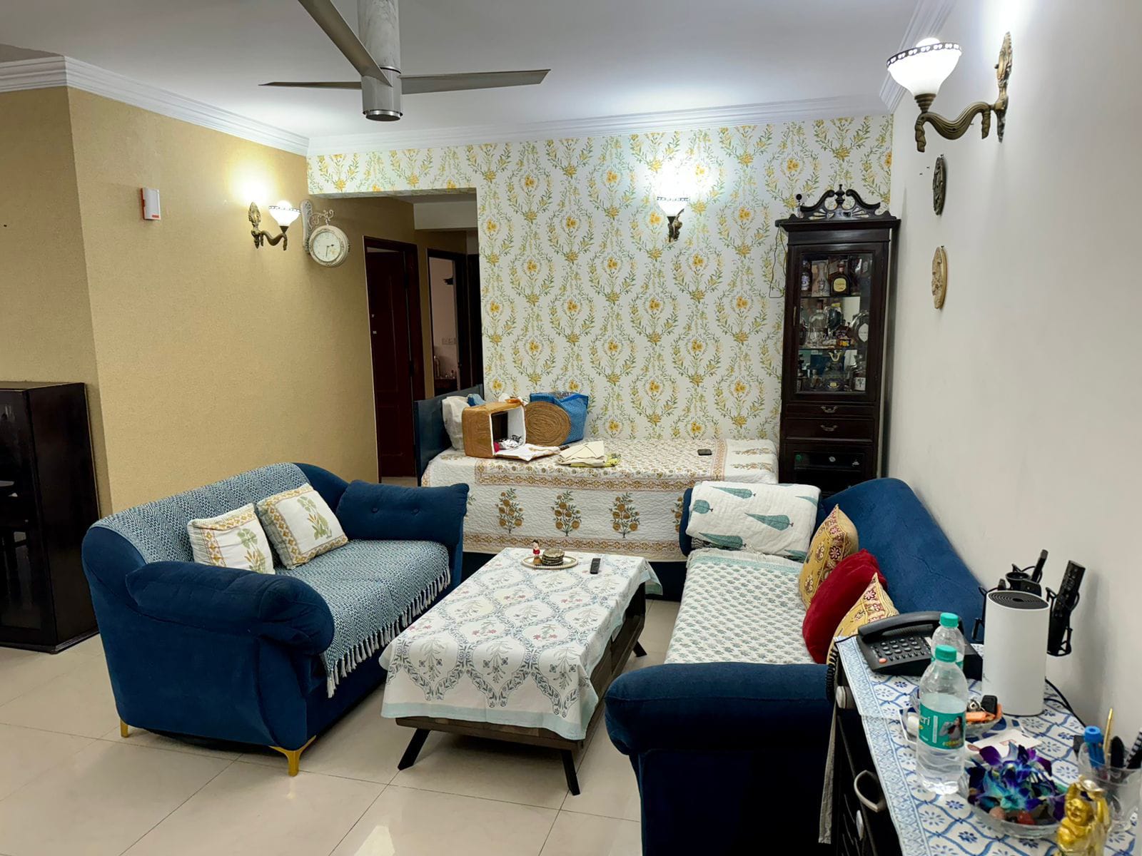 4 BHK + Study Room Apartment For Rent in Sreye Apartments