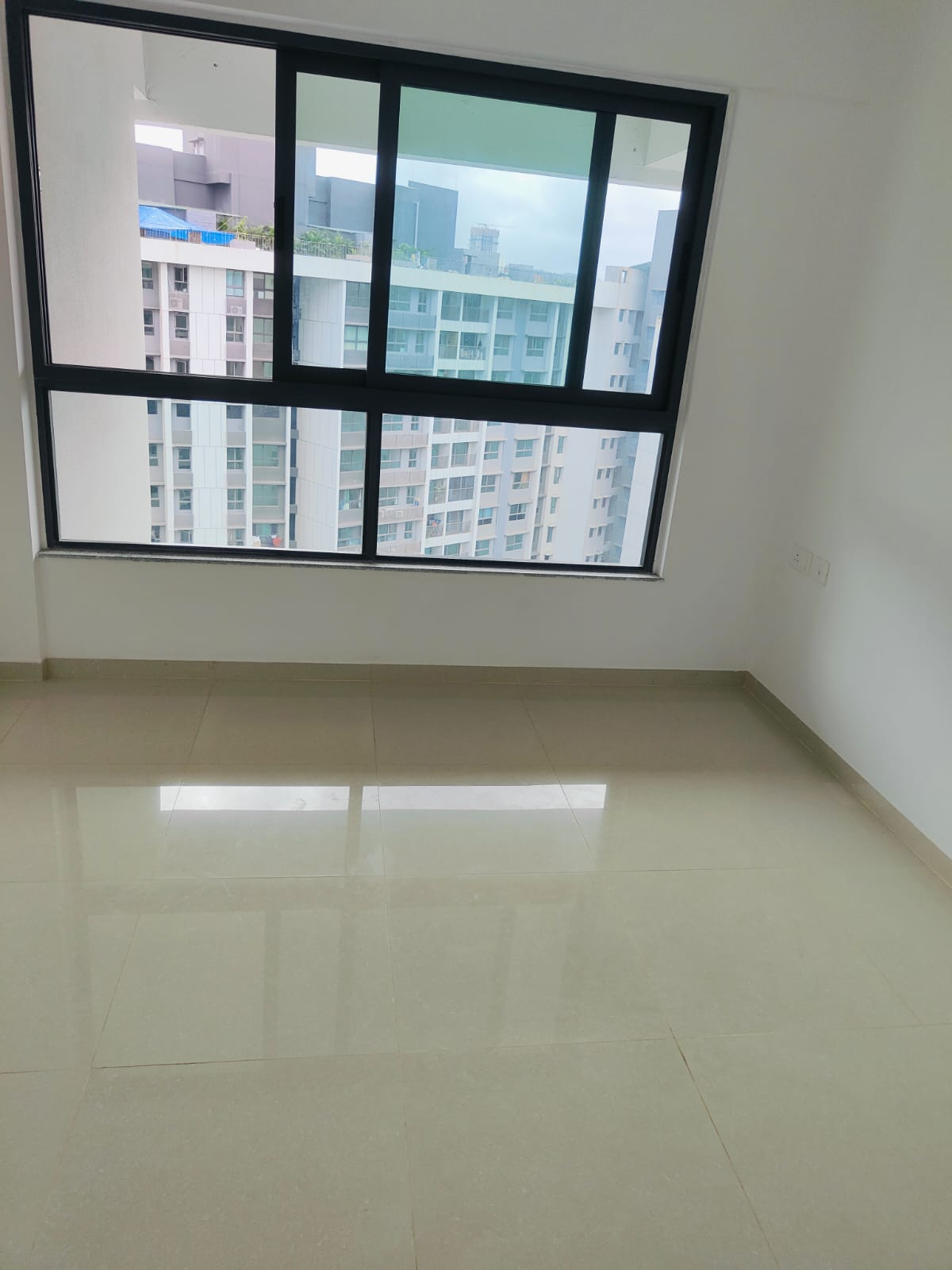 2 BHK Apartment For Rent in Kalpataru Immensa